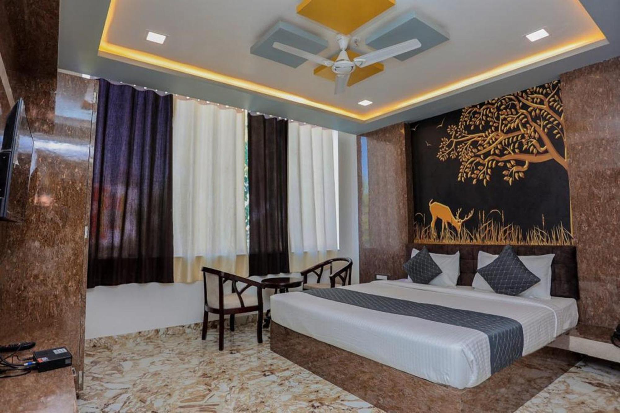 Hotel Eagle Inn Udaipur Exteriör bild